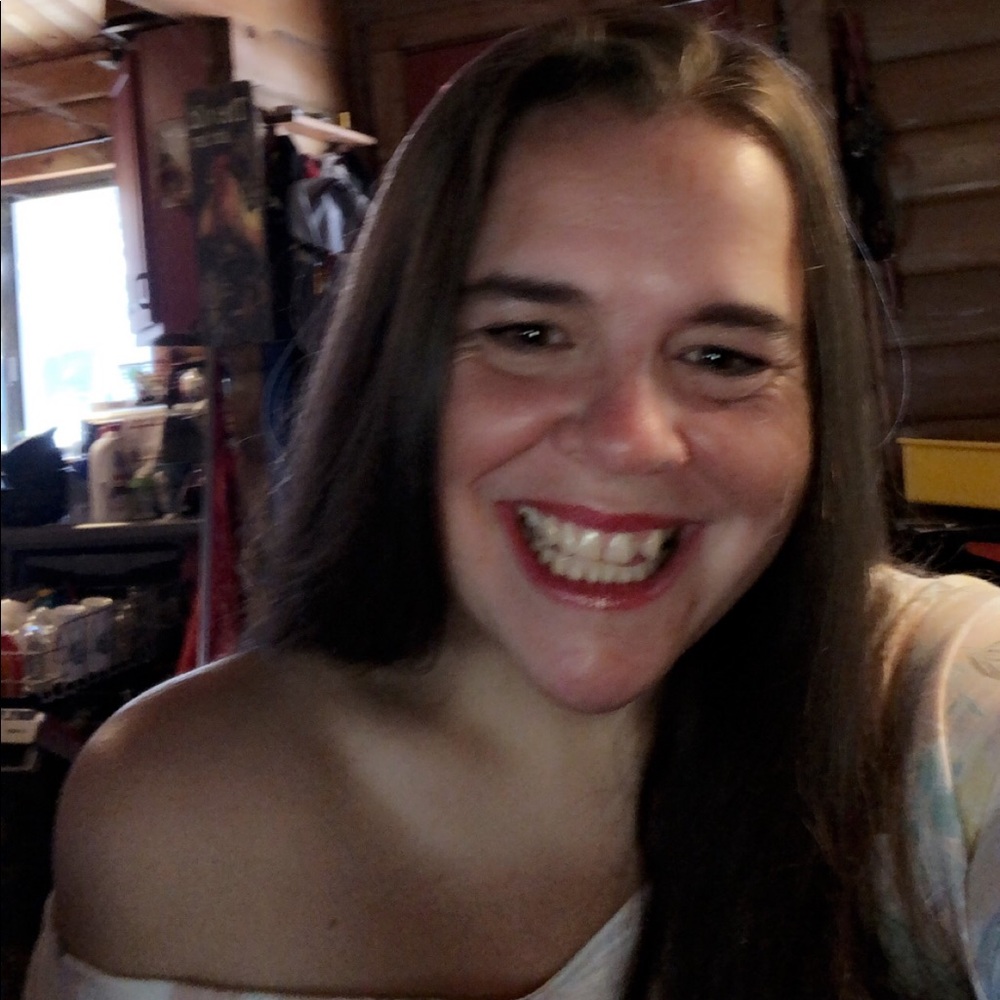 Meet your Posher, Cindy